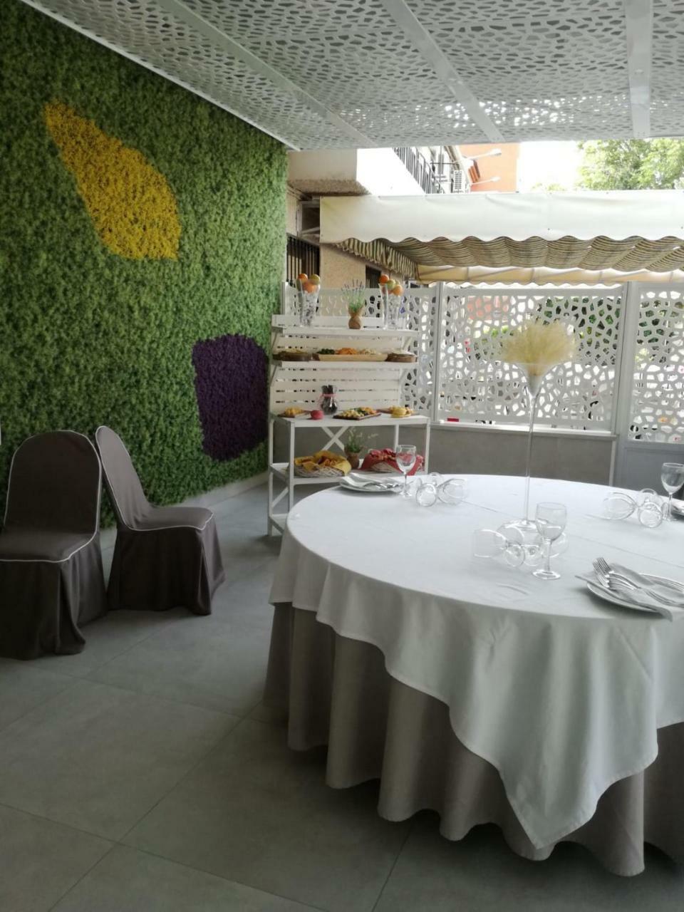 Hostal El Sevillano Rus 外观 照片
