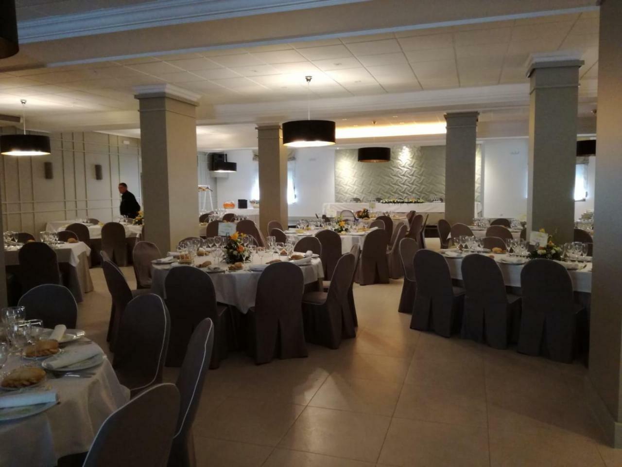 Hostal El Sevillano Rus 外观 照片
