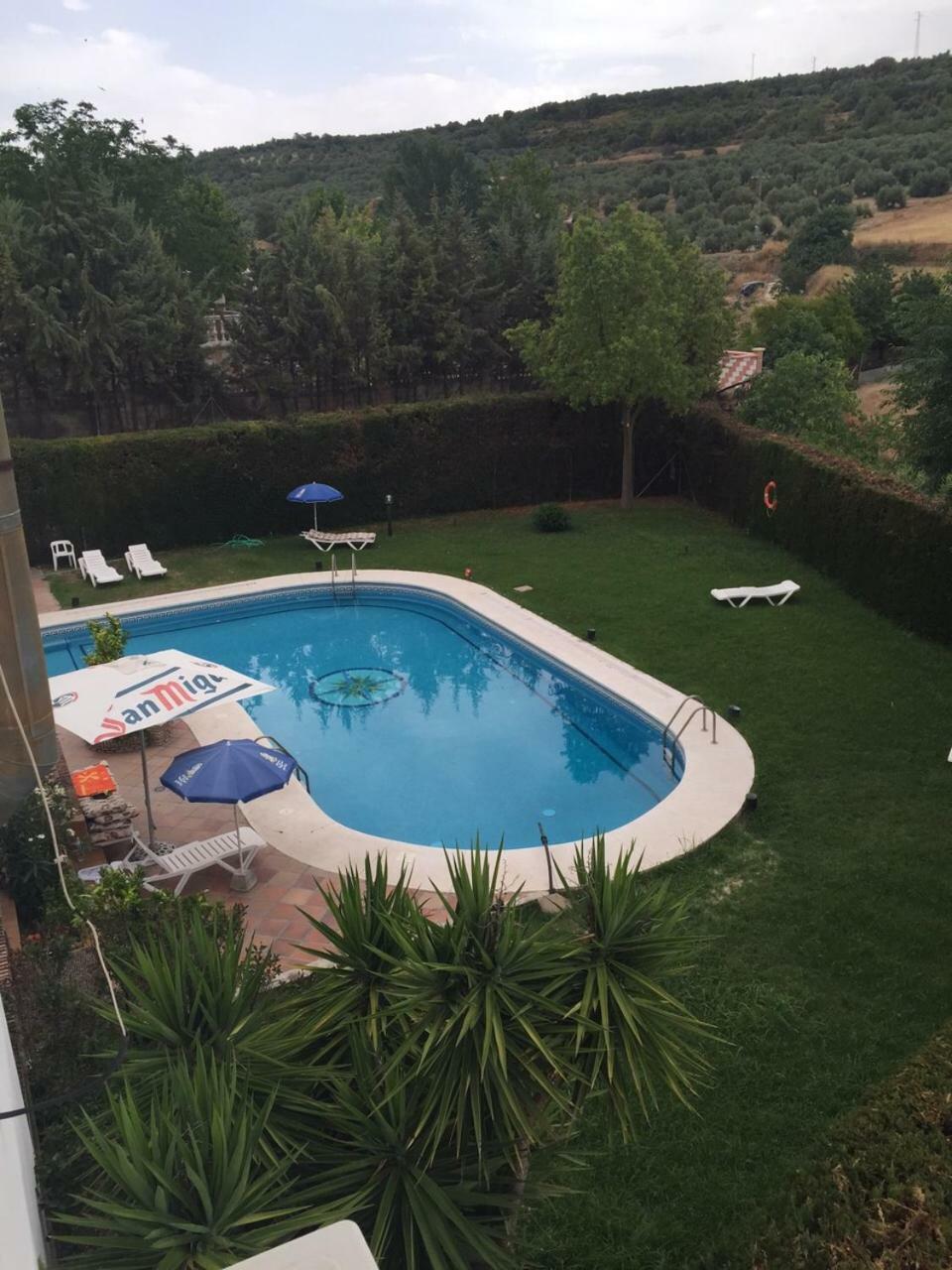 Hostal El Sevillano Rus 外观 照片