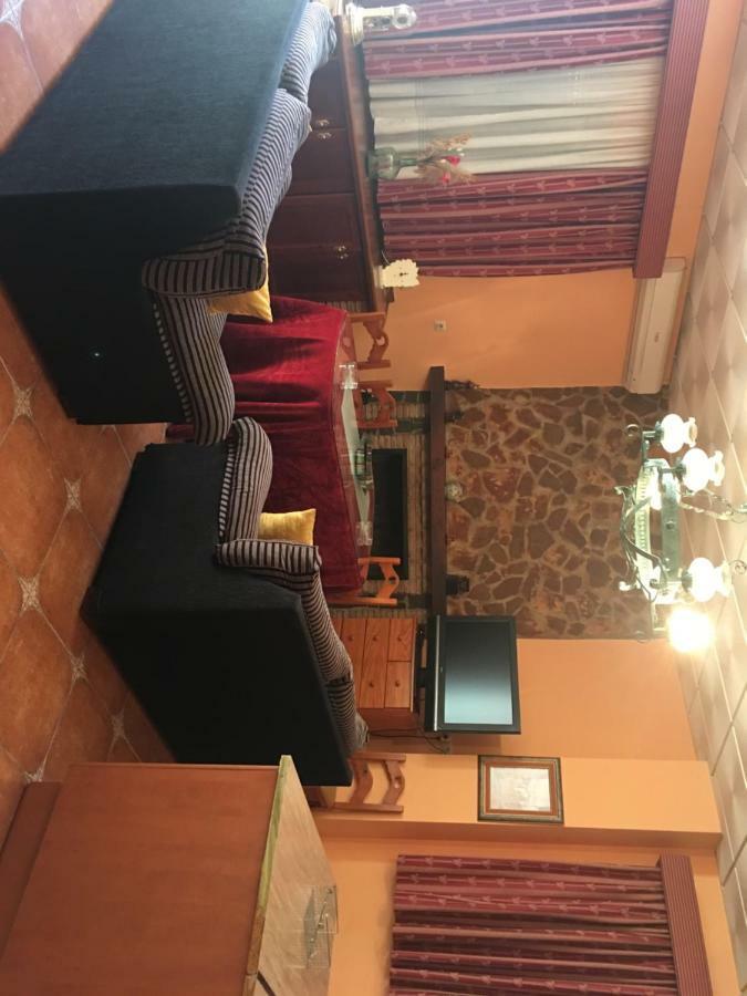 Hostal El Sevillano Rus 外观 照片