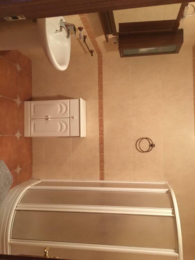 Hostal El Sevillano Rus 外观 照片