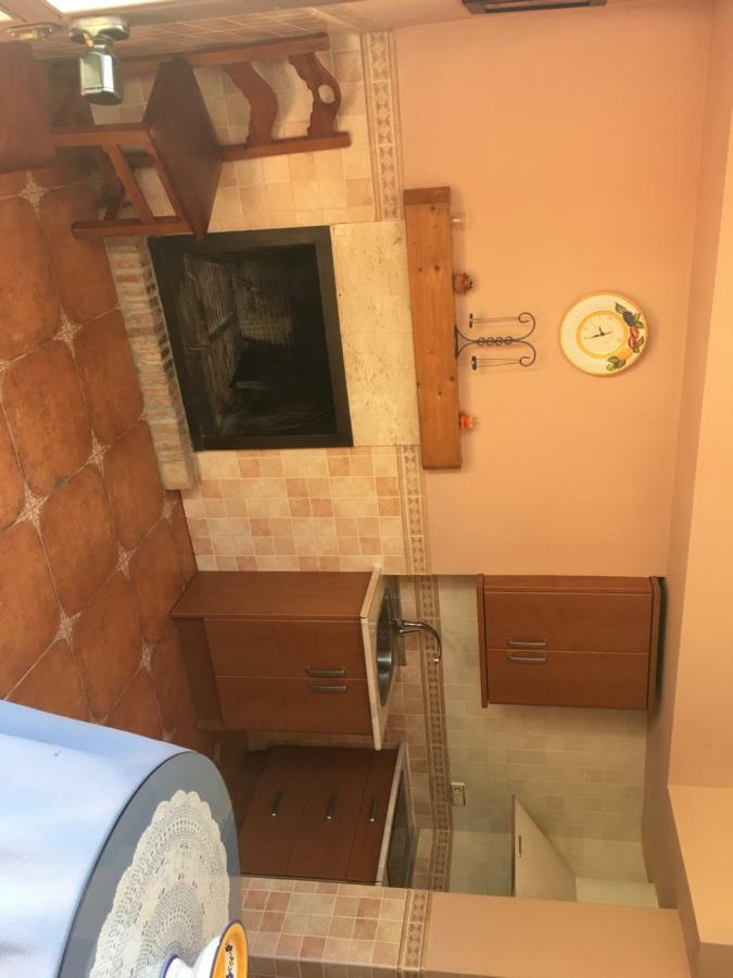 Hostal El Sevillano Rus 外观 照片