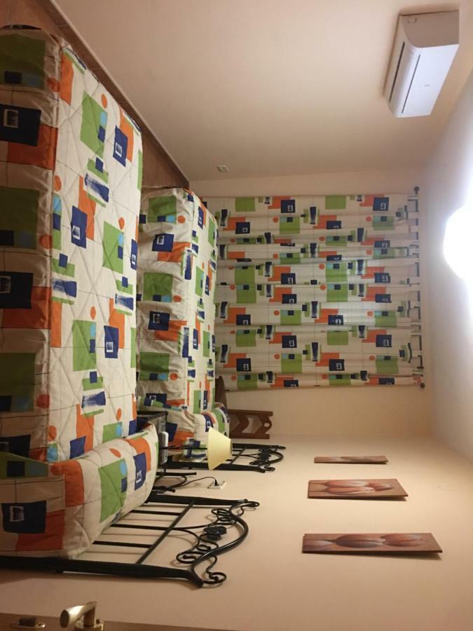 Hostal El Sevillano Rus 外观 照片